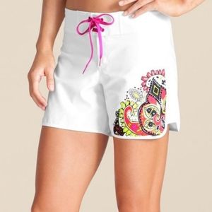 Athleta Zanzibar Board Shorts White Paisley Print size 4